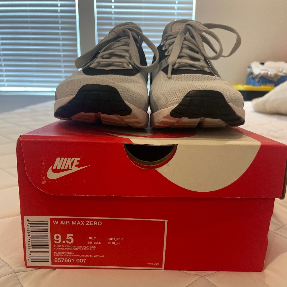 Nike Air Max Zero - Picture 1 of 4